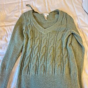Green V-Neck Cable Knit Sweater